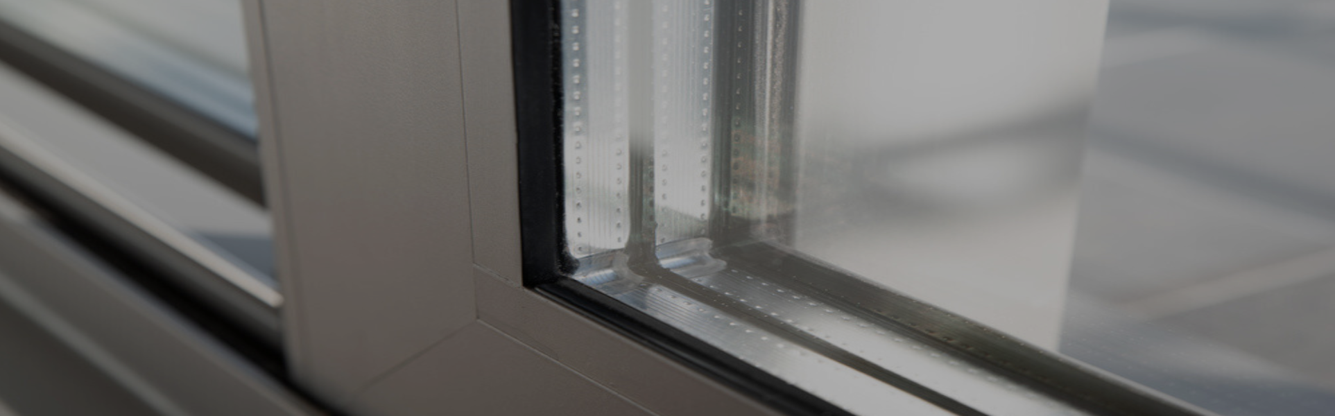 Slider, Glaziers in Rotherhithe, South Bermondsey, Surrey Docks, SE16